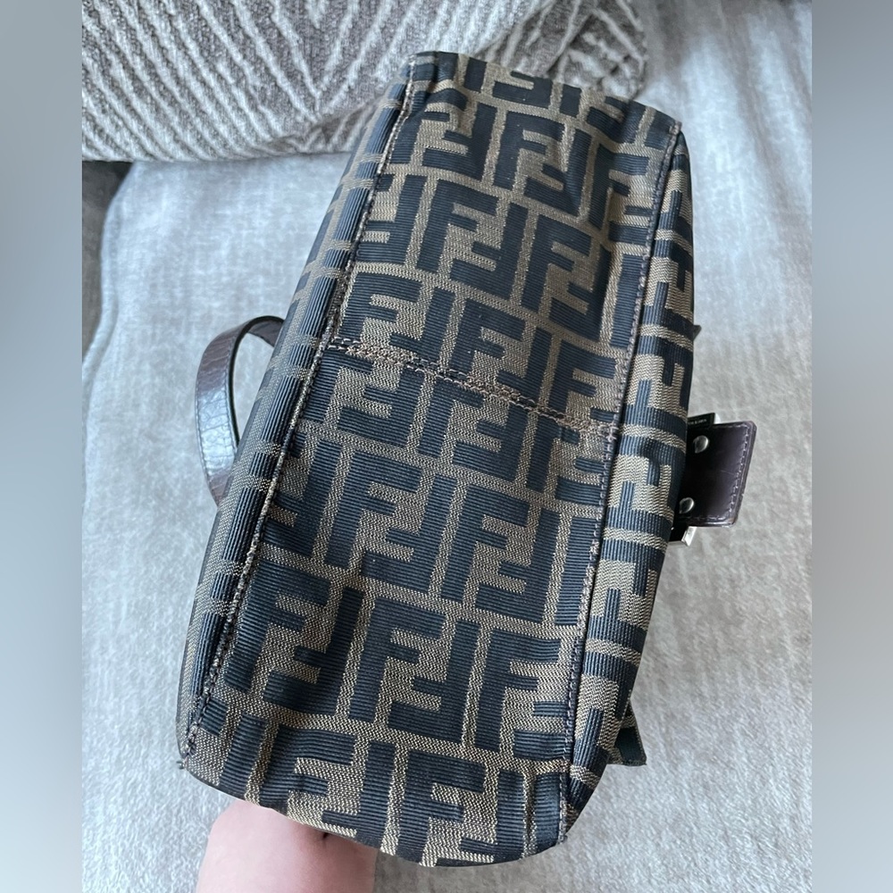 RESERVED FOR SAM - SOLD - Fendi Zucca Canvas Mamma Baguette Shoulder Bag - Picture 7 of 17